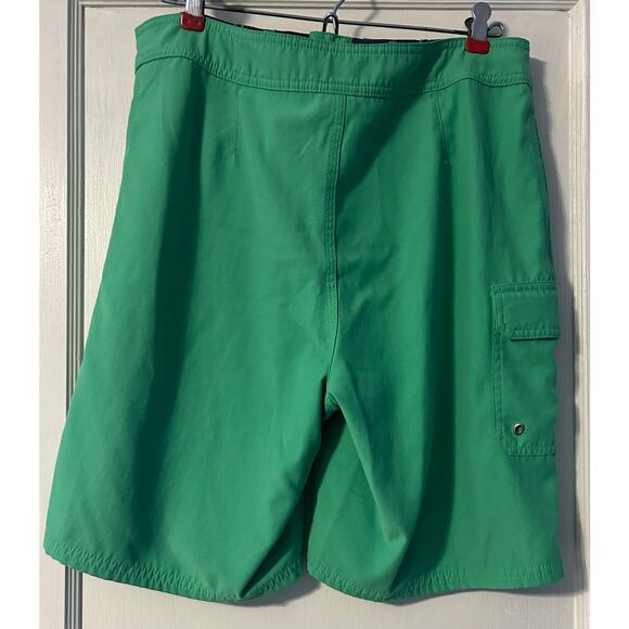 Mens green Nike 6.0 board shorts size medium - Picture 2 of 3